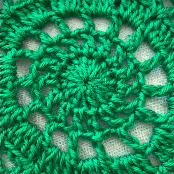 Hand made table doilies - Picture 2 of 2